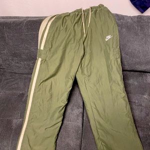 Nike Mens cargo sweatpants Size Medium